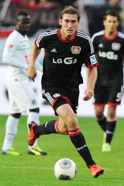 通过对他成 通过对他成